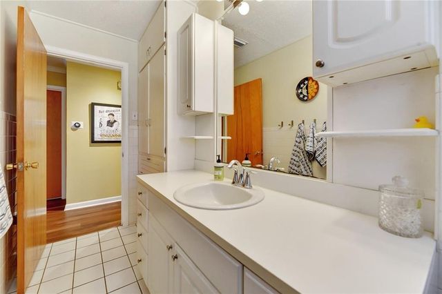 1306 Ridgemont DR, Austin, TX 78723