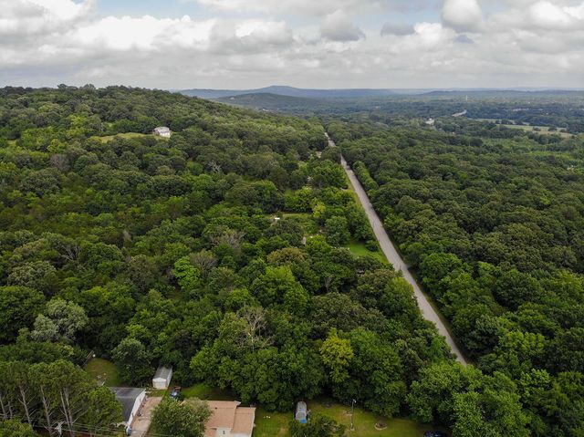 2860 Wyman Road, Fayetteville, AR 72701