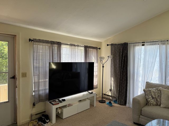 1029 Iyannough Rd 4C, Barnstable, MA 02601