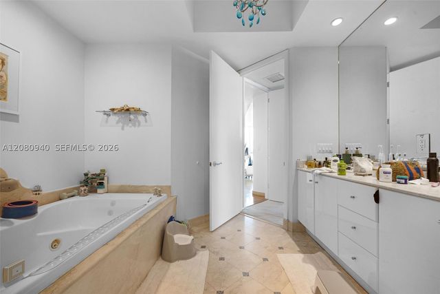 100 S Pointe Dr 1709, Miami Beach, FL 33139