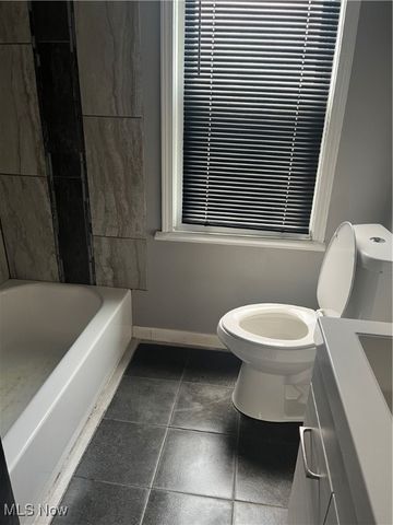 20625 Centuryway Road, Maple Heights, OH 44137