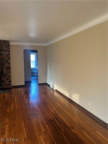 20625 Centuryway Road, Maple Heights, OH 44137