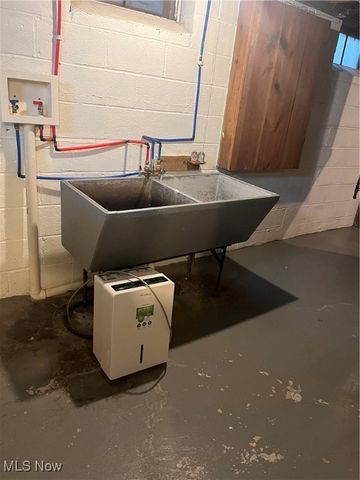 20625 Centuryway Road, Maple Heights, OH 44137