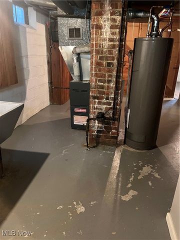 20625 Centuryway Road, Maple Heights, OH 44137