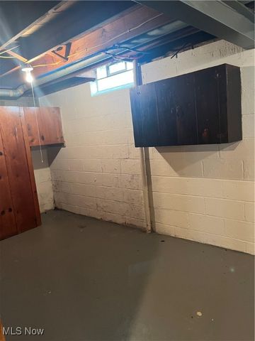 20625 Centuryway Road, Maple Heights, OH 44137