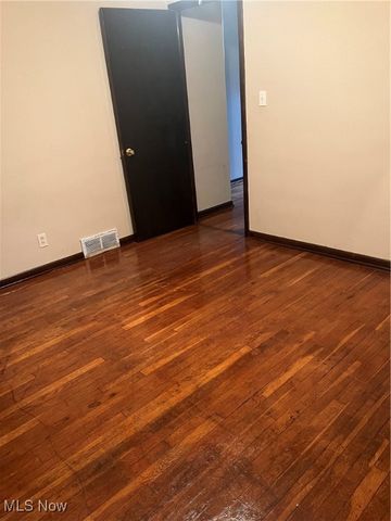 20625 Centuryway Road, Maple Heights, OH 44137