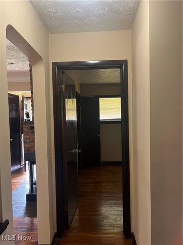 20625 Centuryway Road, Maple Heights, OH 44137