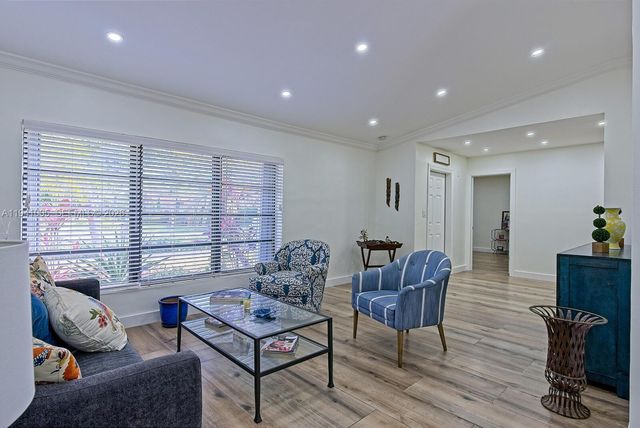 10900 SW 124th Rd, Miami, FL 33176