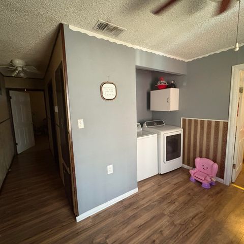 1507 N 5th Street, Tahoka, TX 79373