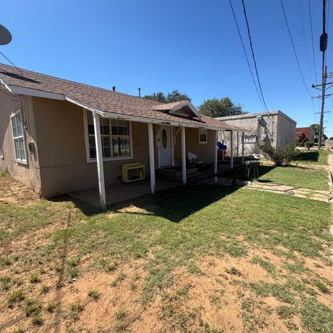 1507 N 5th Street, Tahoka, TX 79373