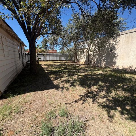 1507 N 5th Street, Tahoka, TX 79373