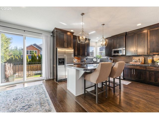 13592 Se SIERRA Dr, Clackamas, OR 97015