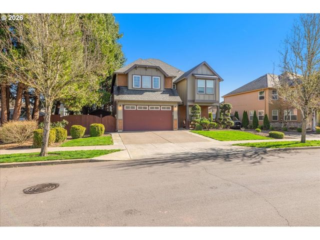 13592 Se SIERRA Dr, Clackamas, OR 97015