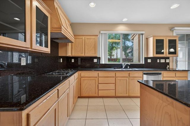 6659 W Morris Avenue, Fresno, CA 93723