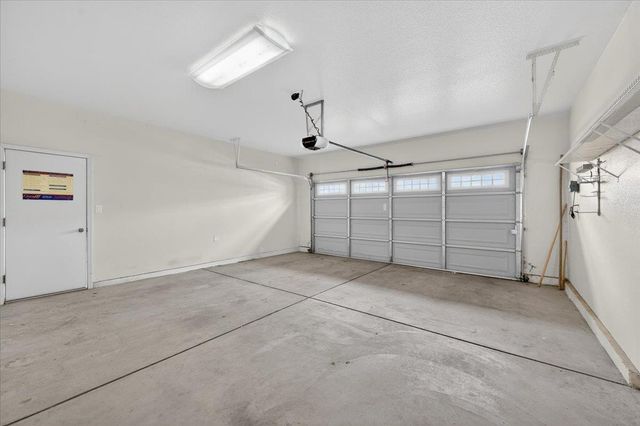 6659 W Morris Avenue, Fresno, CA 93723