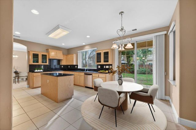 6659 W Morris Avenue, Fresno, CA 93723