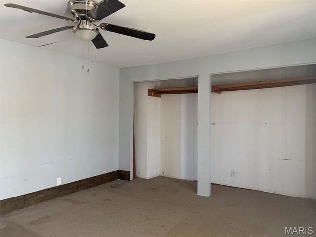 325 Iris Court, St Clair, MO 63077