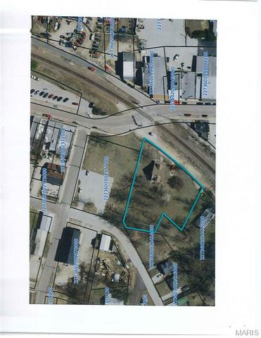 325 Iris Court, St Clair, MO 63077