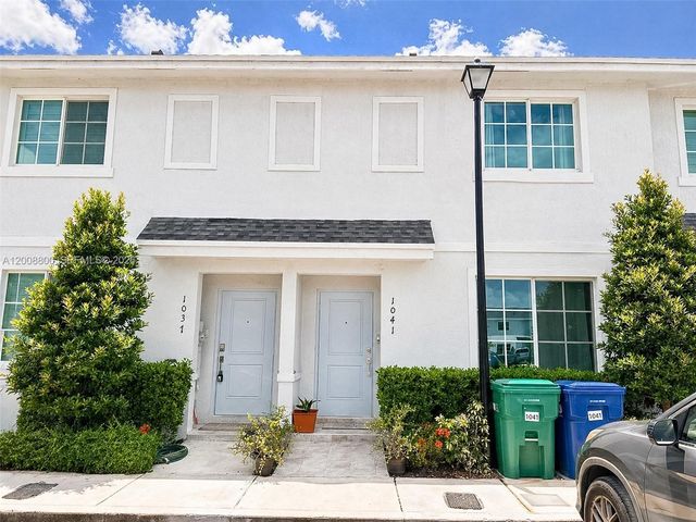 1041 NW 5th St 1041, Florida City, FL 33034