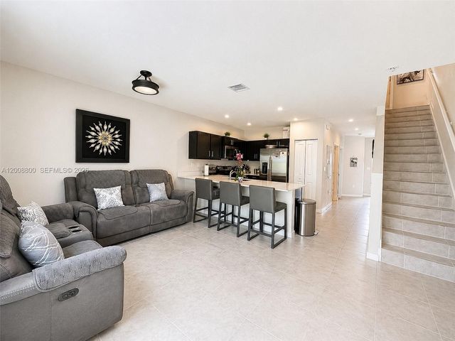 1041 NW 5th St 1041, Florida City, FL 33034