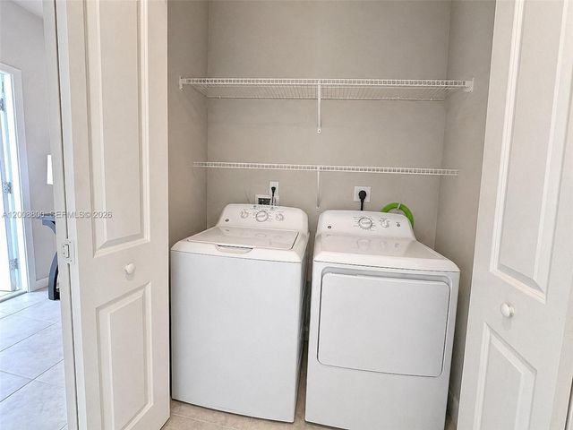 1041 NW 5th St 1041, Florida City, FL 33034