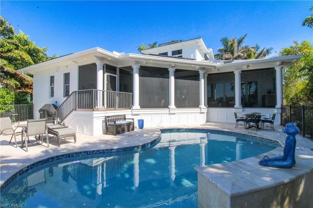 2150 Marina DR, Naples, FL 34102