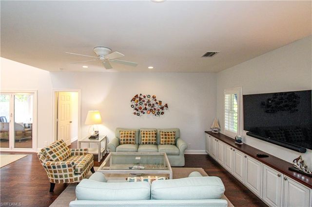 2150 Marina DR, Naples, FL 34102