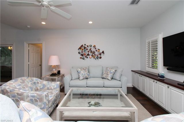 2150 Marina DR, Naples, FL 34102