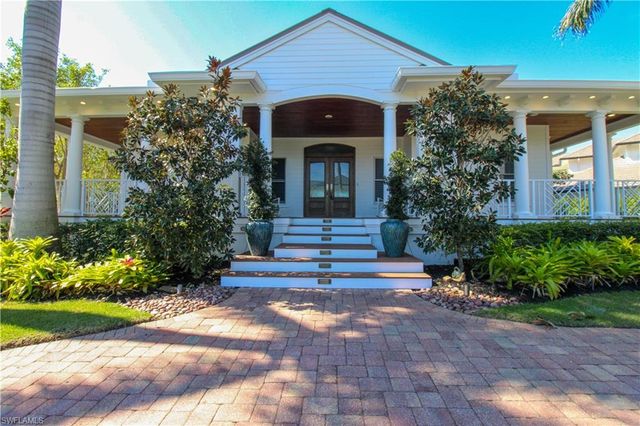 2150 Marina DR, Naples, FL 34102