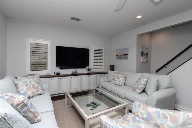 2150 Marina DR, Naples, FL 34102