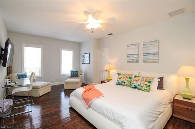 2150 Marina DR, Naples, FL 34102