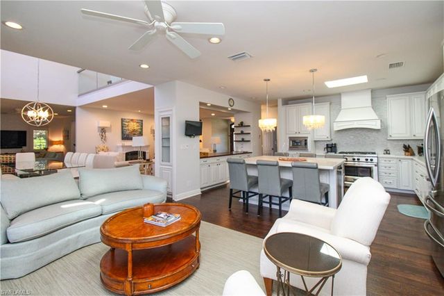 2150 Marina DR, Naples, FL 34102