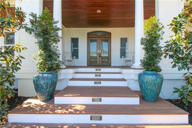 2150 Marina DR, Naples, FL 34102