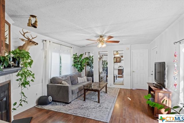 1411 C Democrat Street, Blanco, TX 78606