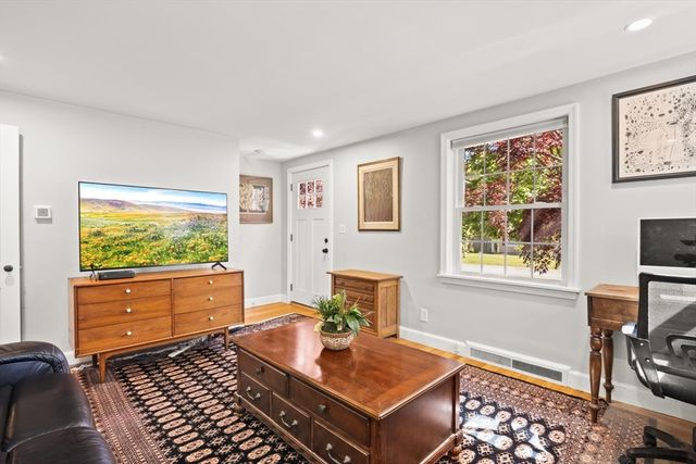 19 Wilbur St, Easton, MA 02356
