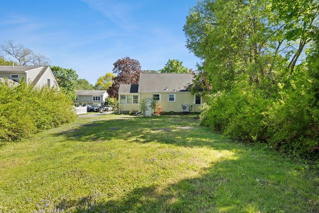 19 Wilbur St, Easton, MA 02356
