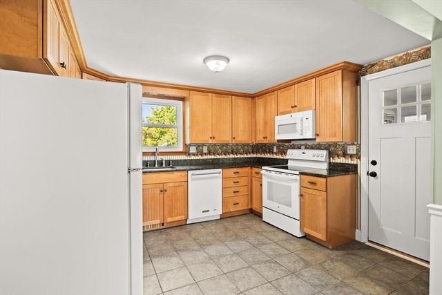 19 Wilbur St, Easton, MA 02356