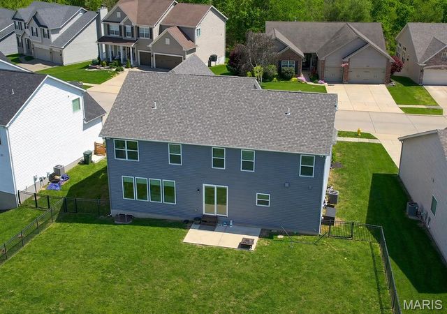214 Carlton Point Drive, Wentzville, MO 63385