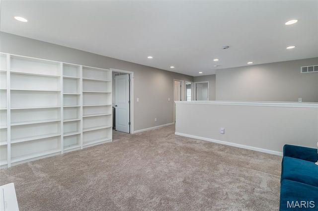 214 Carlton Point Drive, Wentzville, MO 63385