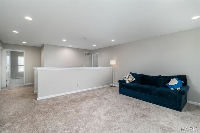 214 Carlton Point Drive, Wentzville, MO 63385
