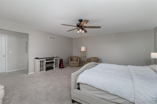 214 Carlton Point Drive, Wentzville, MO 63385
