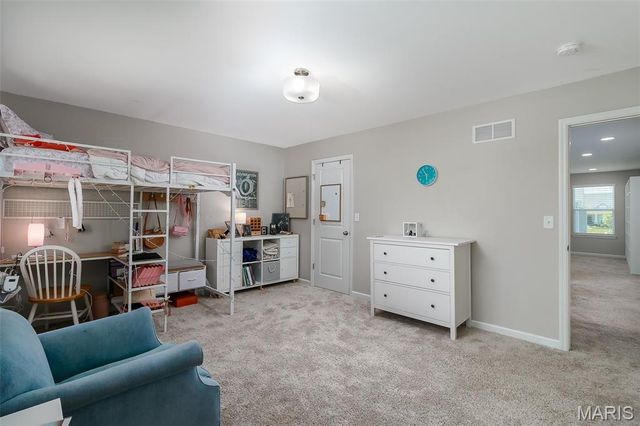 214 Carlton Point Drive, Wentzville, MO 63385