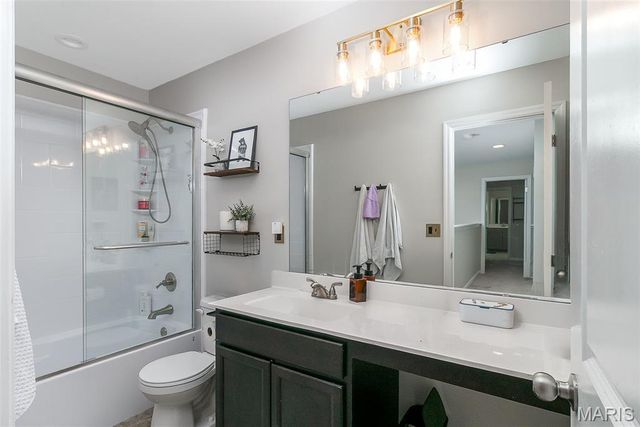 214 Carlton Point Drive, Wentzville, MO 63385