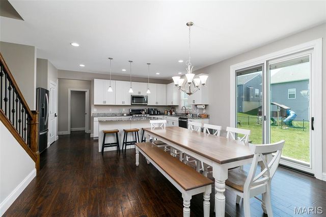 214 Carlton Point Drive, Wentzville, MO 63385