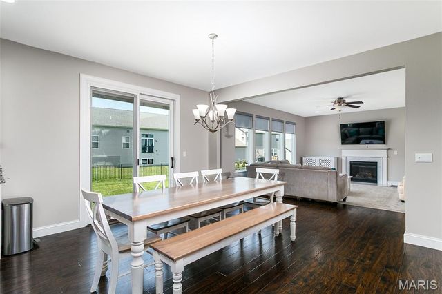 214 Carlton Point Drive, Wentzville, MO 63385