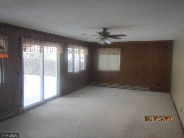 2061 Arlington Avenue E, Saint Paul, MN 55119