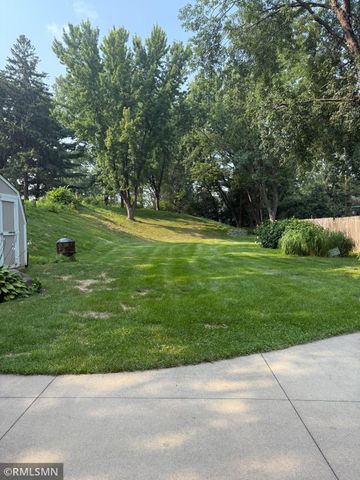 2061 Arlington Avenue E, Saint Paul, MN 55119