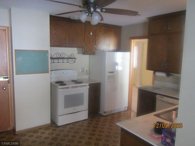 2061 Arlington Avenue E, Saint Paul, MN 55119