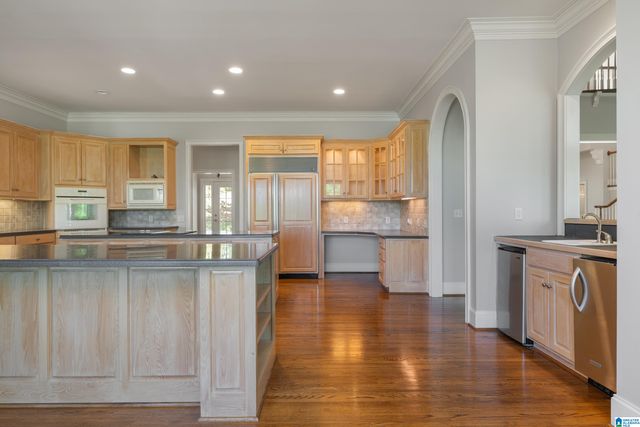 1149 GREYSTONE CREST, Hoover, AL 35242