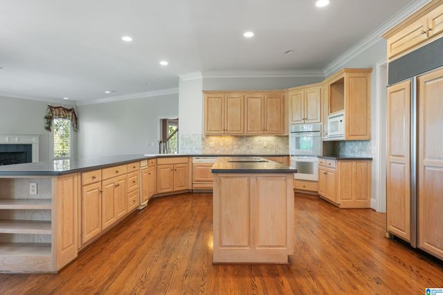 1149 GREYSTONE CREST, Hoover, AL 35242